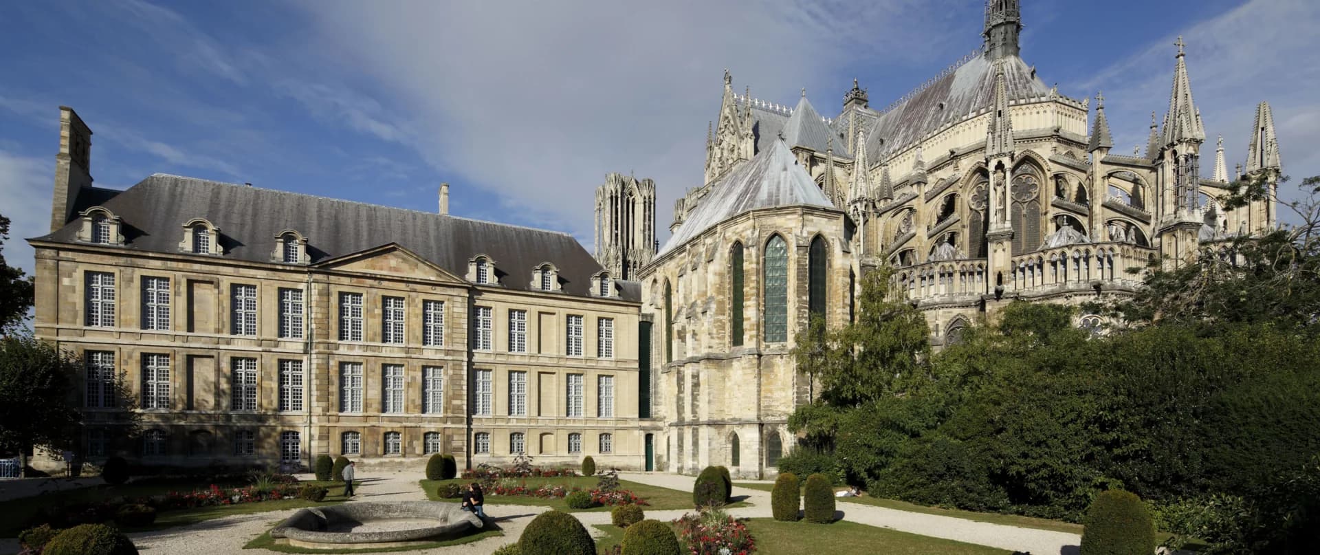 Palais du Tau - Paris private tour stop