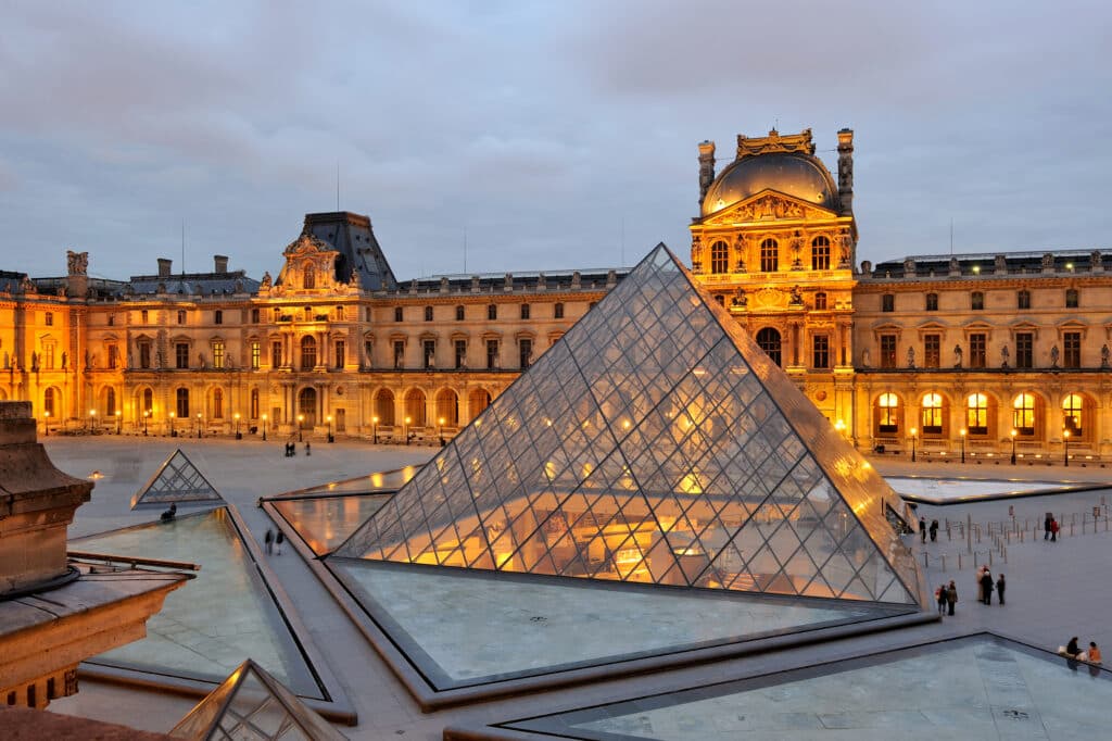 Louvre Museum - Paris private tour stop