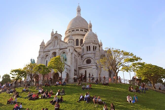 Montmartre & Sacre-Coeur - Paris private tour stop
