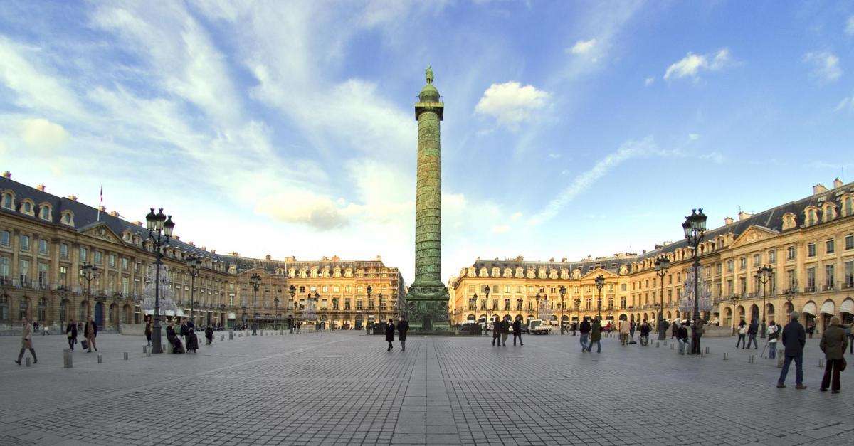 Place Vendome - Paris private tour stop