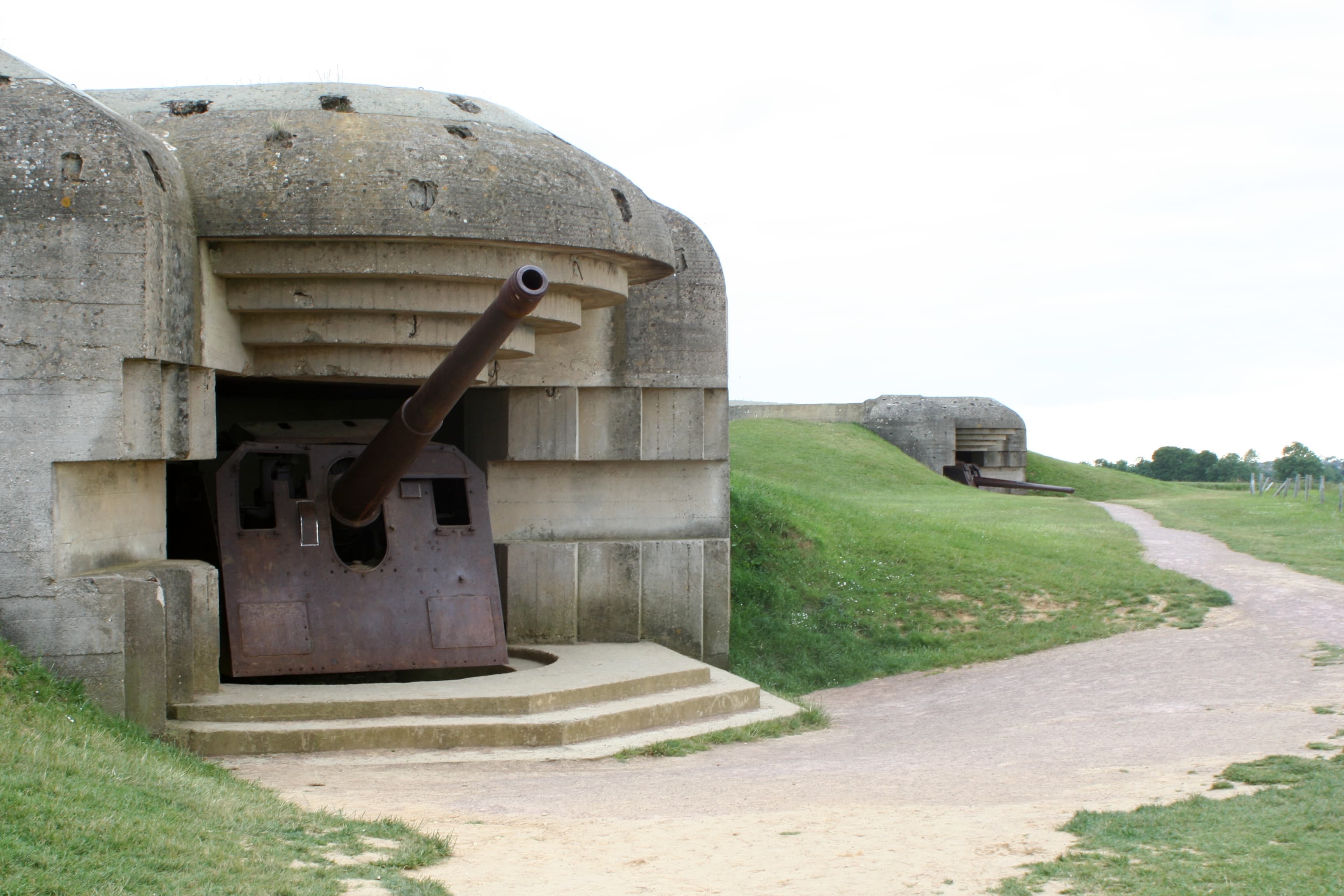 Longues-sur-Mer Battery - Paris private tour stop