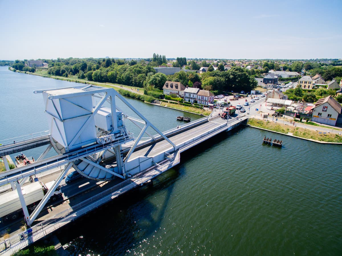Pegasus Bridge - Paris private tour stop